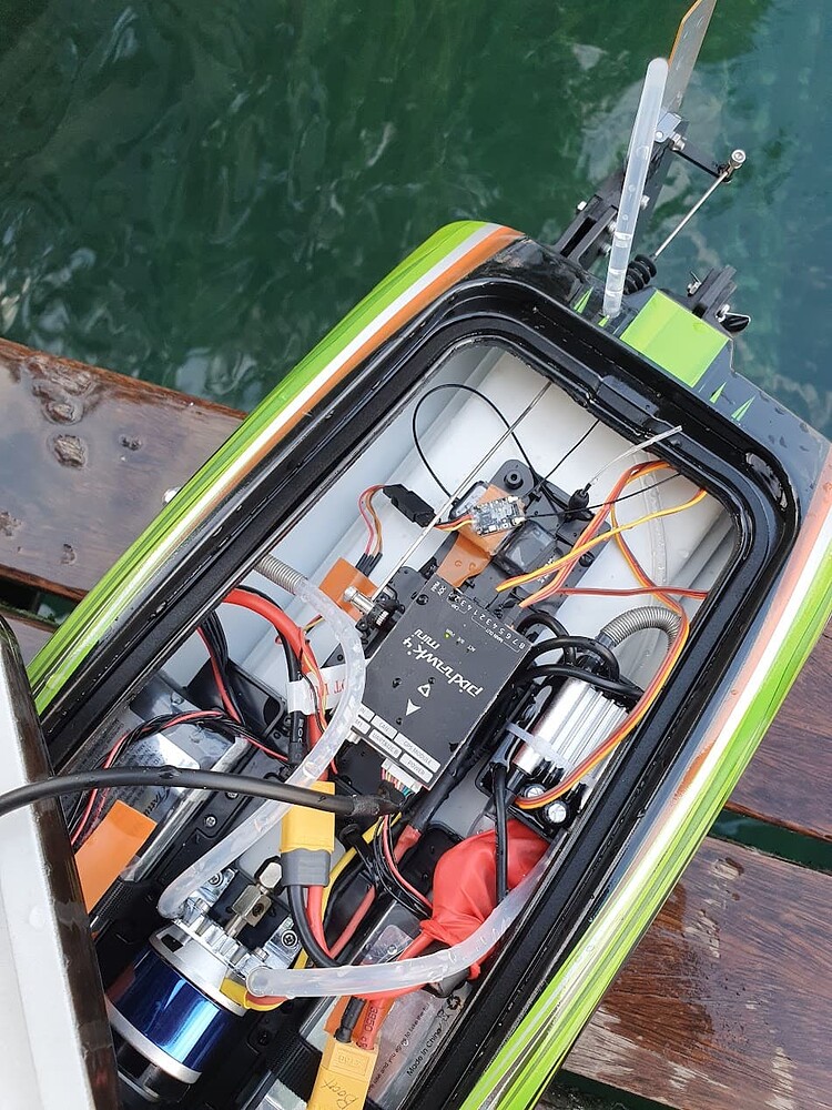 RC Speed Boat with PX4 Episode 1 Using PX4 to control the boat